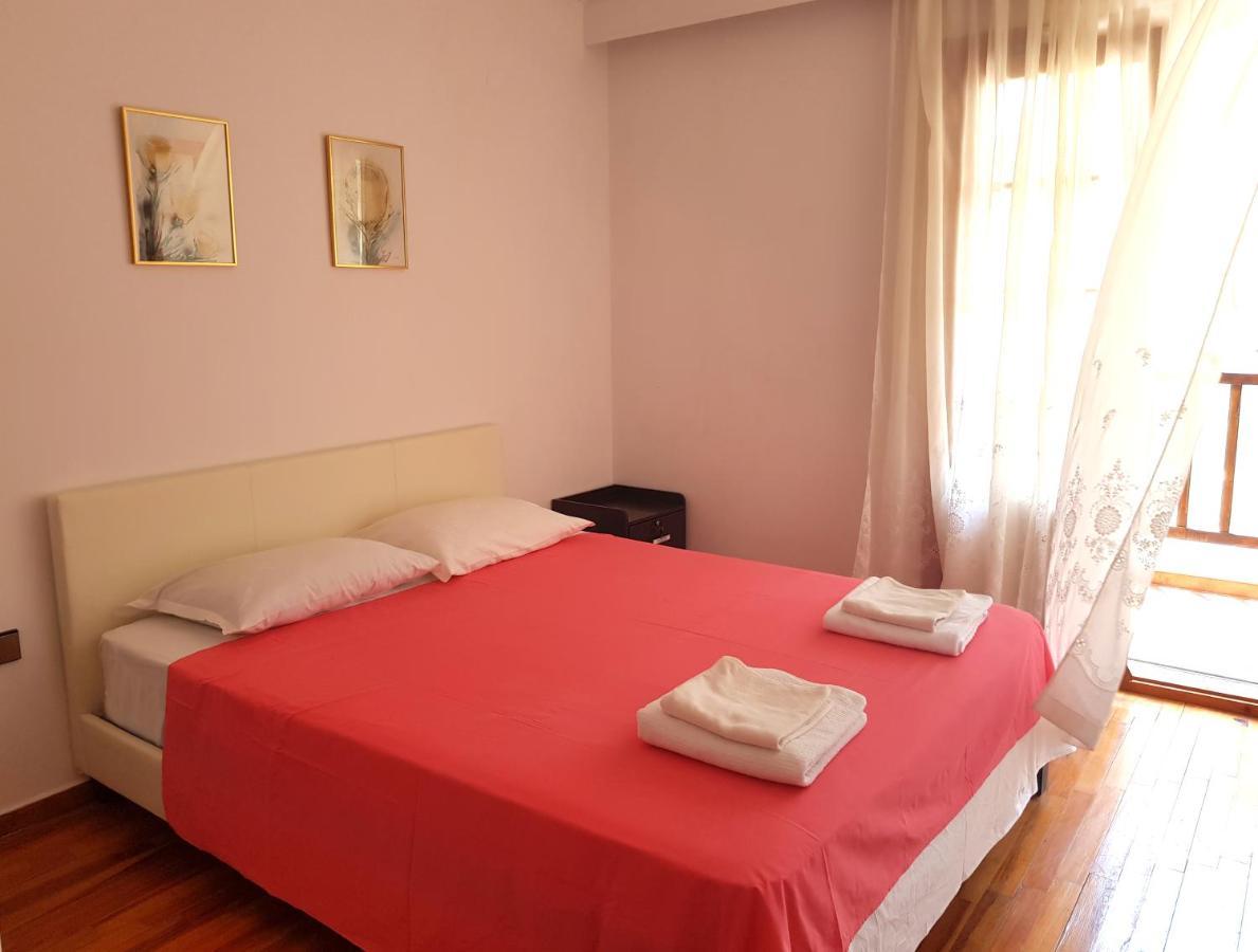 Perea Beach And Sea View Apartment Peraía Eksteriør billede
